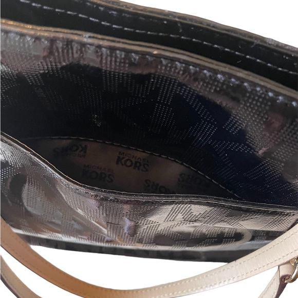 Price$ drop! ⬇️ Michael Kors Black Patent Leather MK Monogrammed Tote Bag - Picture 6 of 9